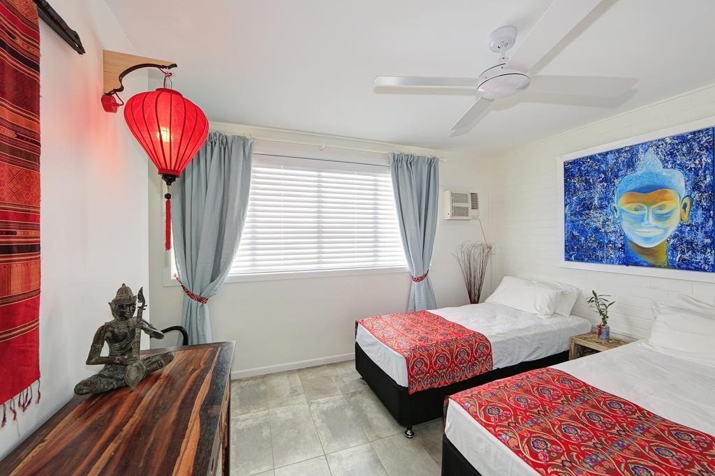 Zen Beach Retreat Hotel Bargara Bagian luar foto